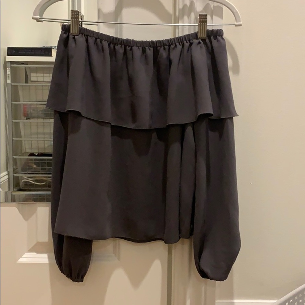 Wilfred Off The Shoulder Top (from Aritzia)